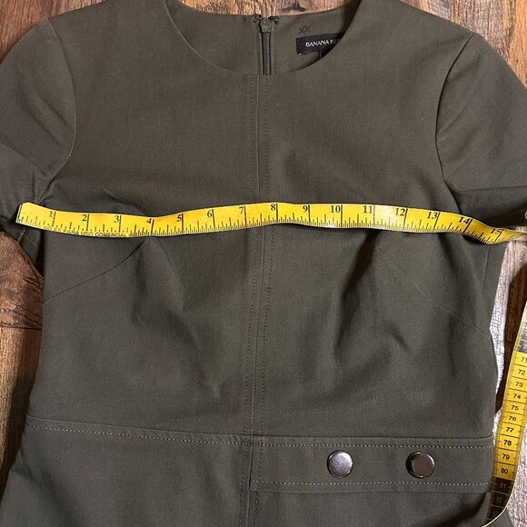 Banana Republic Olive Fitted Pencil Midi Dress Double Button Stretch Size 2 - Picture 6 of 10